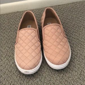 Steve Madden slip on tennis shoes